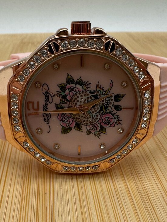 Ed Hardy Ladies Pink Silicone Strap Watch Rose Gold Tone Skull Analog Quartz main image 5